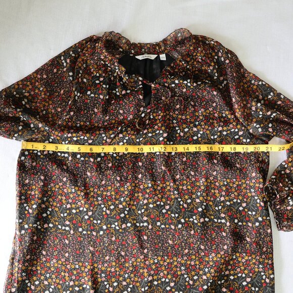 Reitmans - Ruffled V-Neck Floral-Print Blouse - Size M - Picture 6 of 12